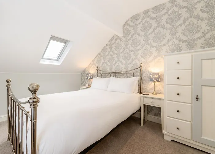 Cragwood Guest House